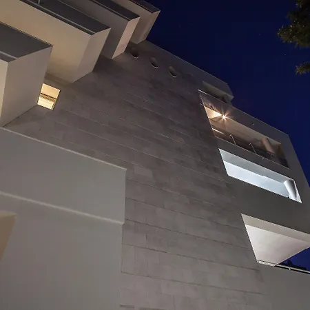 Residences Del Teatro 卡利亚里